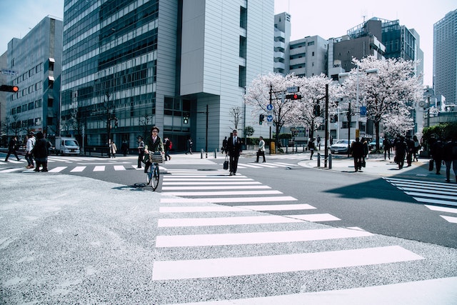万宁为何勤工俭学对在日本的留学生的职业生涯至关重要？
